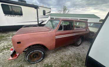 International-Harvester-scout-1979-Red-Black-8
