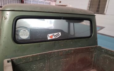 International-c900-pickup-truck.-1964-green-10
