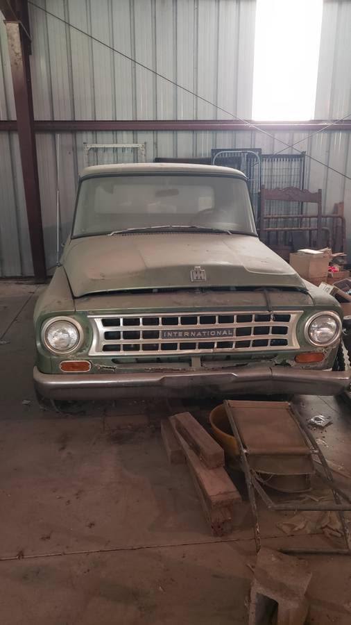 International-c900-pickup-truck.-1964-green-3