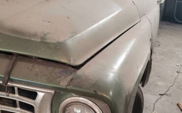 International-c900-pickup-truck.-1964-green-5