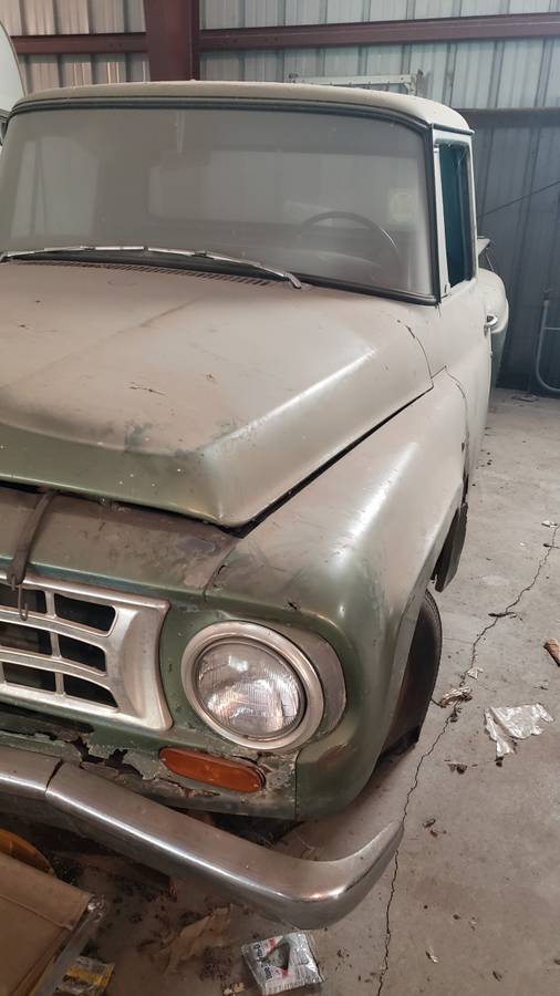 International-c900-pickup-truck.-1964-green-5