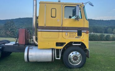 International-cabover-9670-diesel-1984-yellow-3
