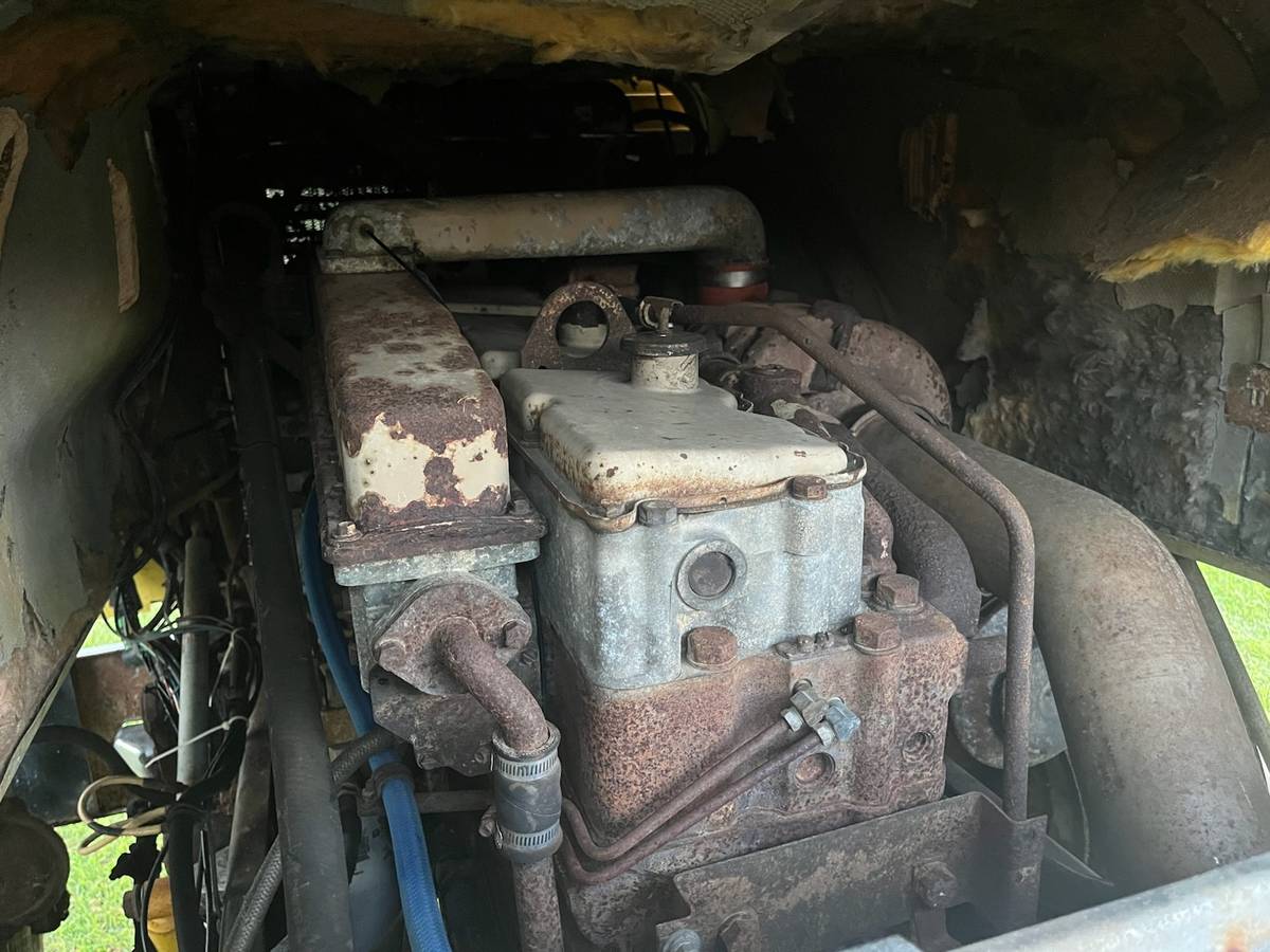 International-cabover-9670-diesel-1984-yellow-7