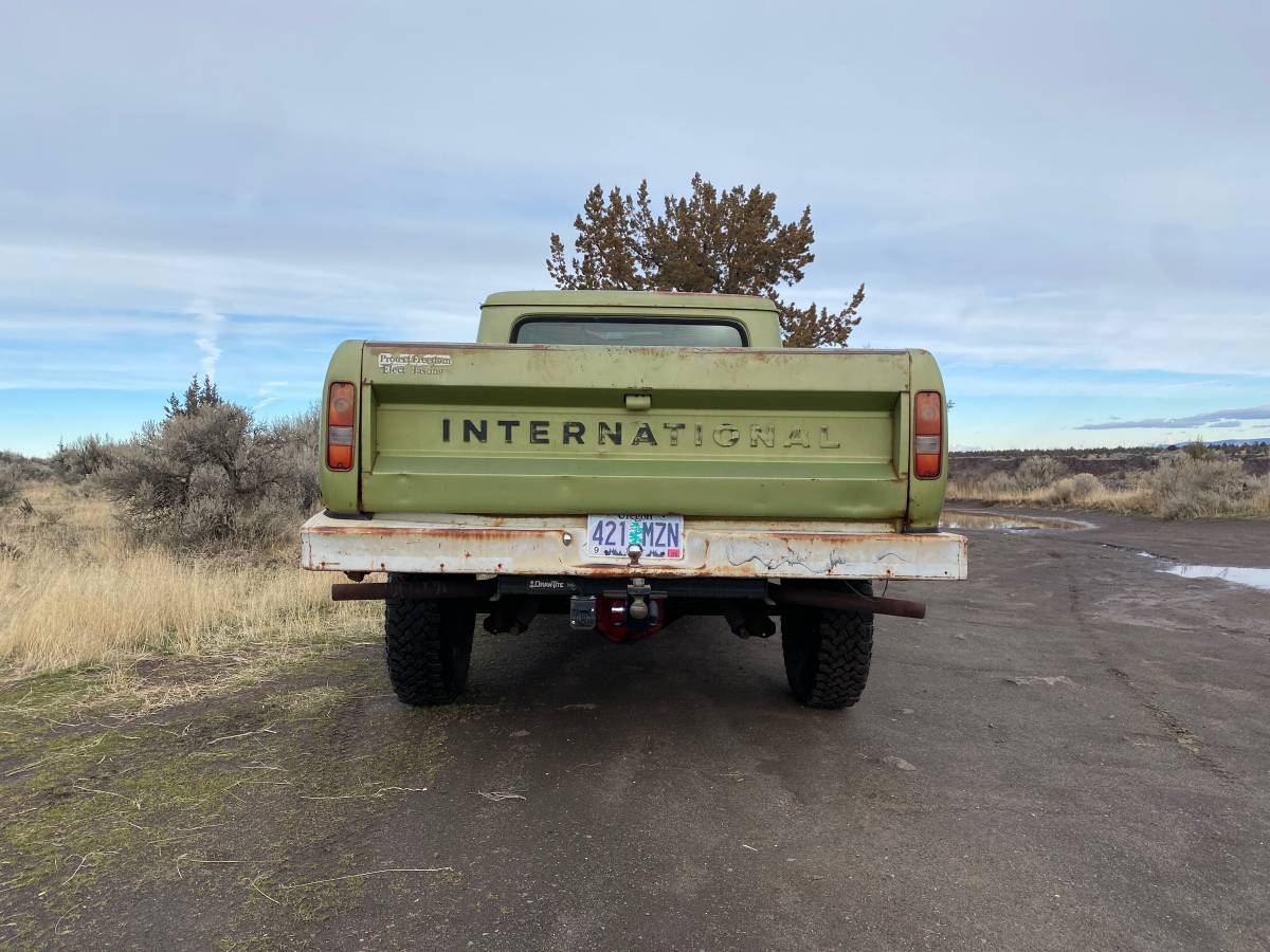 International-harvester-1210-1971-green-4