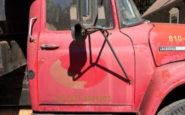 International-harvester-dump-truck-1973-red