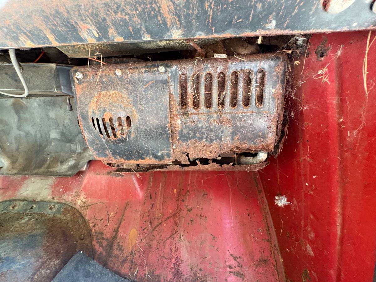 International-harvester-dump-truck-1973-red-6
