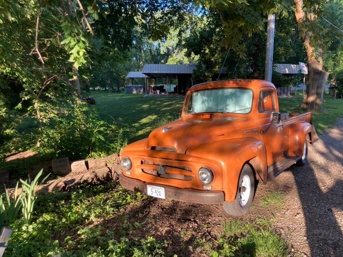 International-harvester-pickup-1954-orange-3