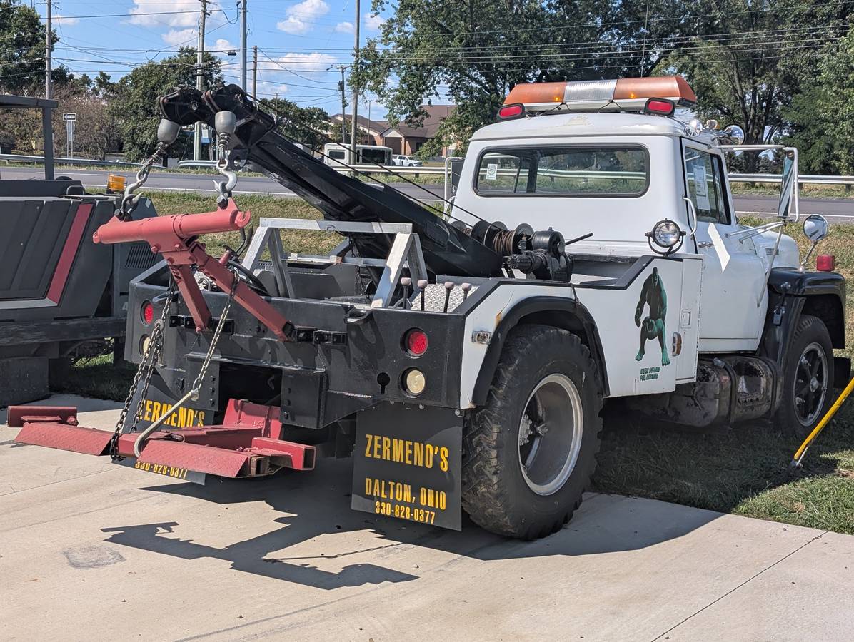 International-loadstar-1600-diesel-1977-white-13