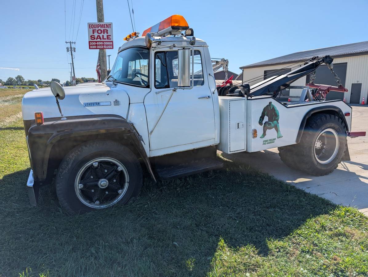 International-loadstar-1600-diesel-1977-white-3