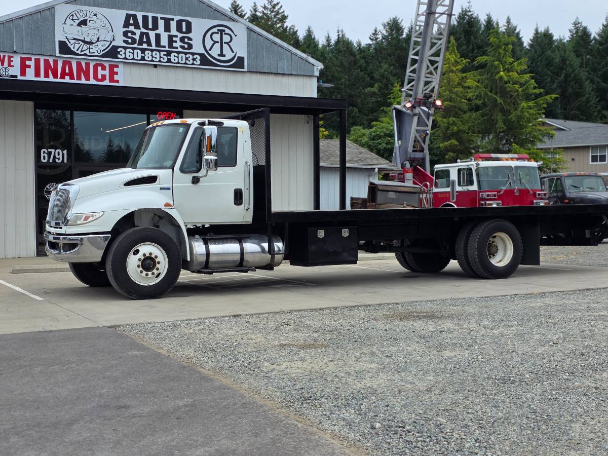 International-ma025-durastar-4300-diesel-1985-white-1