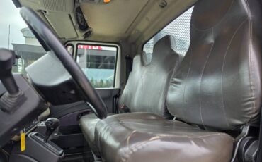 International-ma025-durastar-4300-diesel-1985-white-17