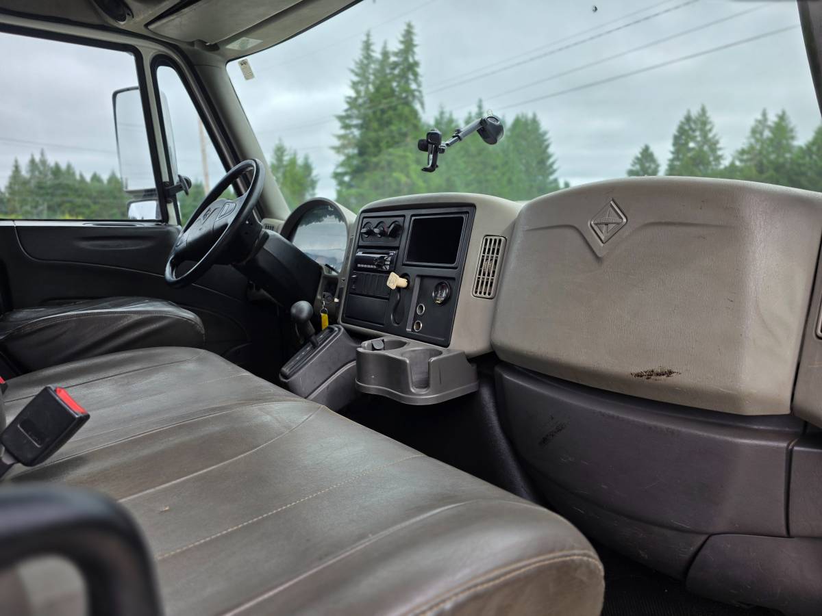 International-ma025-durastar-4300-diesel-1985-white-19