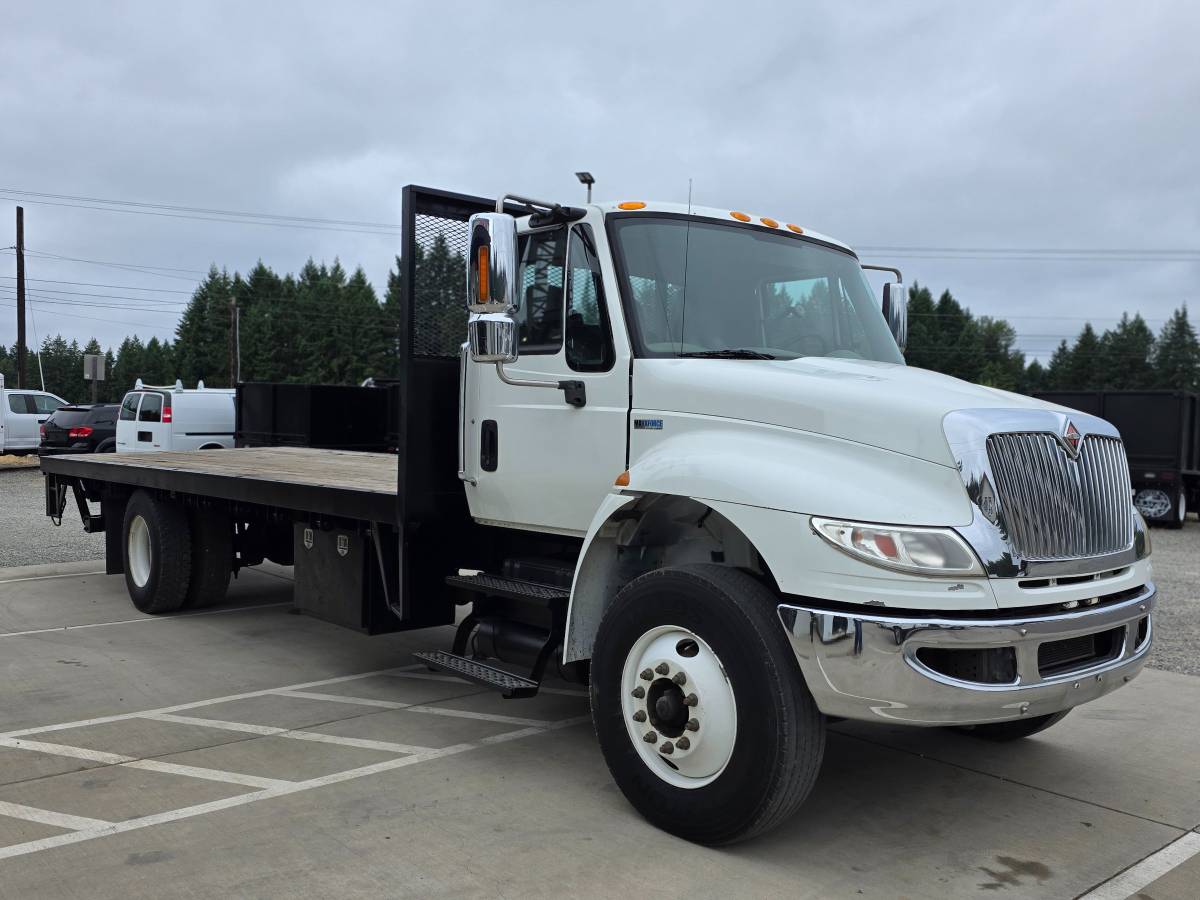 International-ma025-durastar-4300-diesel-1985-white-4