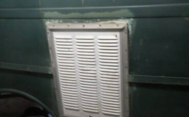 International-metro-van-1963-green-8