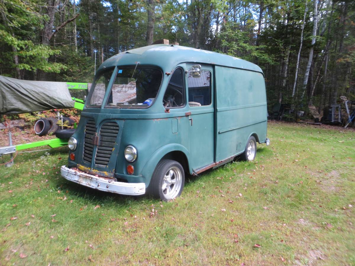 International-metro-van-1963-green