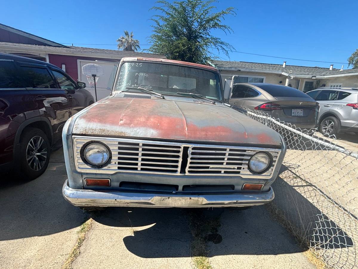International-truck-1970-3