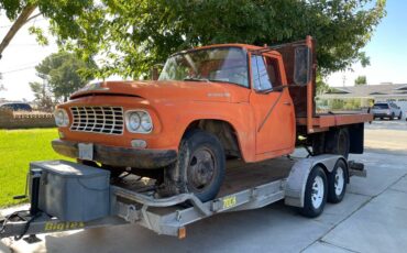 International-v-130-1962-orange-7