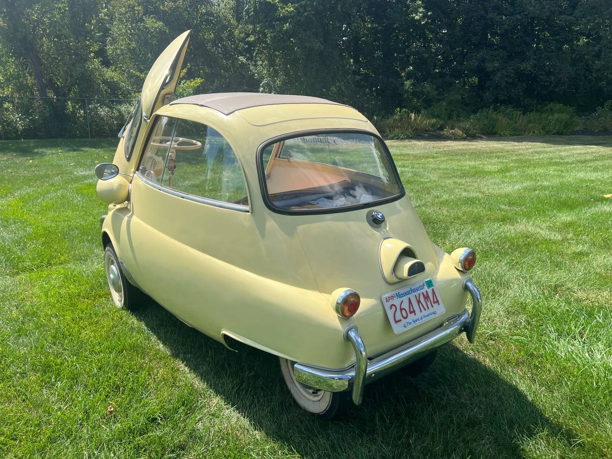 Isetta-300-1957-yellow-5