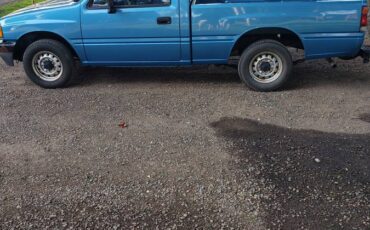 Isuzu-1989-blue