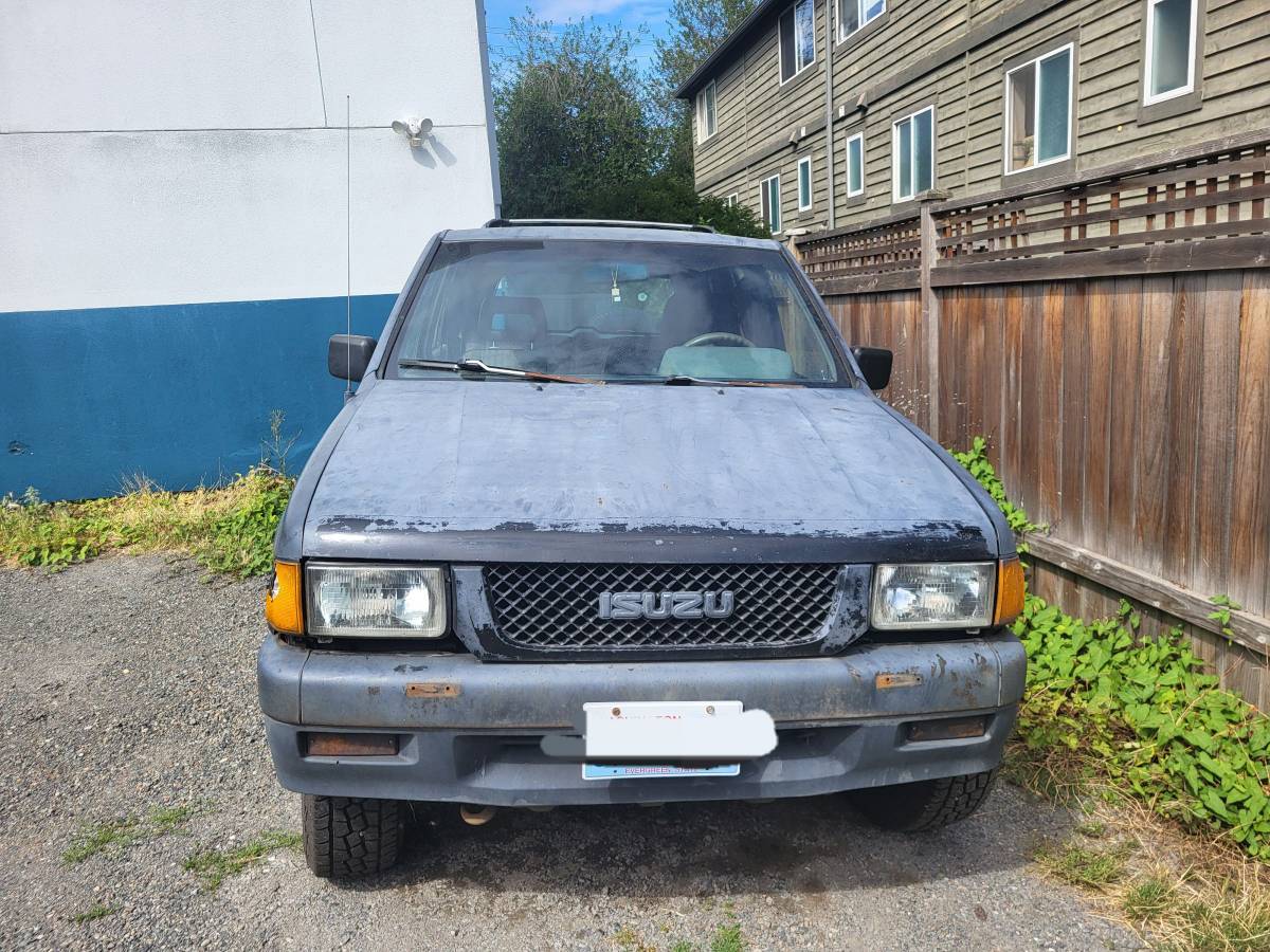 Isuzu-rodeo-1992-black-1