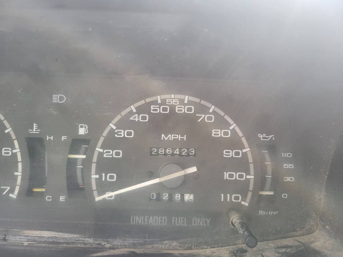 Isuzu-rodeo-1992-black