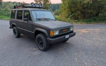 Isuzu-trooper-1988-1