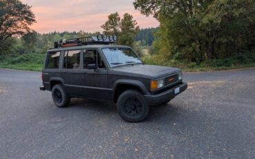 Isuzu-trooper-1988