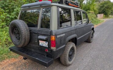 Isuzu-trooper-1988-3