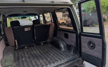 Isuzu-trooper-1988-4