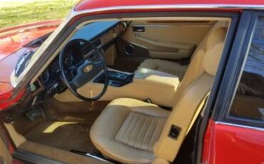 Jaguar-1986-red-4