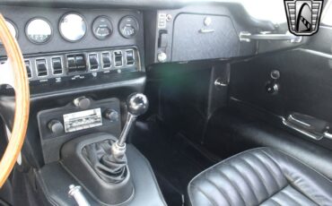 Jaguar-E-Type-1969-22