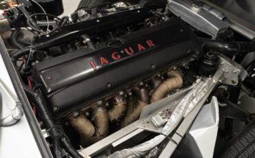 Jaguar-E-Type-1971-2D-Coupe-30