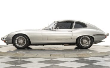 Jaguar-E-Type-1971-2D-Coupe-5