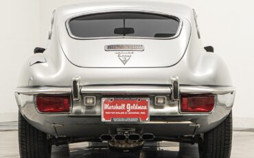 Jaguar-E-Type-1971-2D-Coupe-7