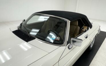 Jaguar-Other-1991-Glacier-White-Doeskin-14