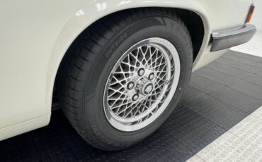 Jaguar-Other-1991-Glacier-White-Doeskin-18