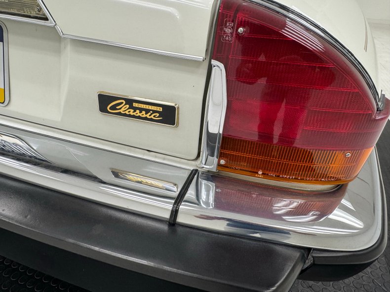 Jaguar-Other-1991-Glacier-White-Doeskin-20