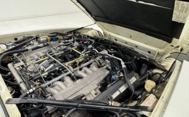 Jaguar-Other-1991-Glacier-White-Doeskin-34