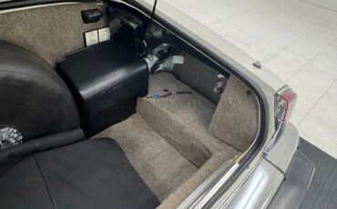 Jaguar-Other-1991-Glacier-White-Doeskin-41