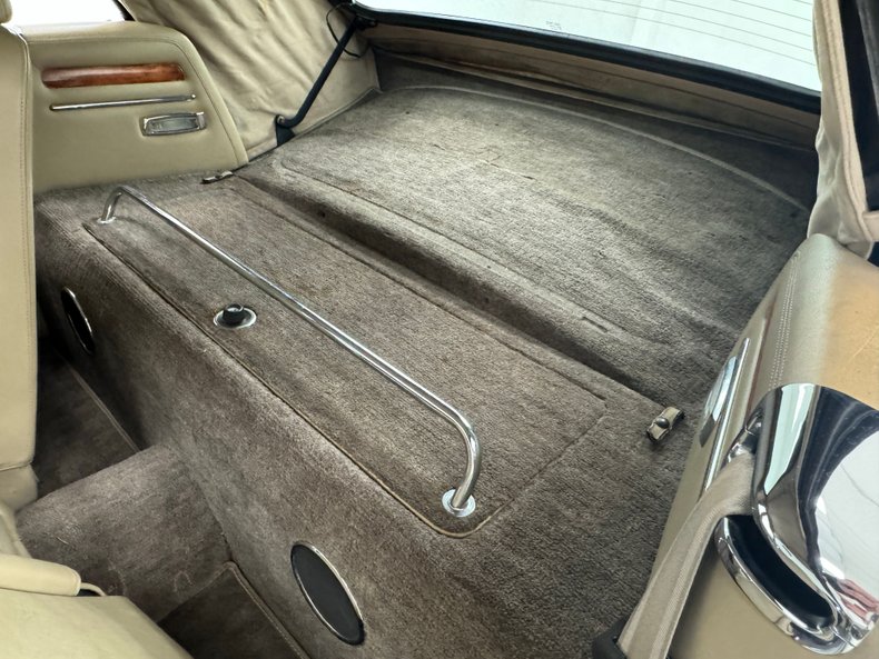 Jaguar-Other-1991-Glacier-White-Doeskin-48