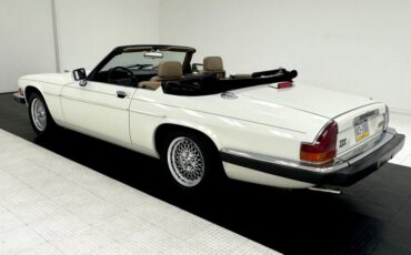 Jaguar-Other-1991-Glacier-White-Doeskin-6