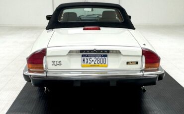 Jaguar-Other-1991-Glacier-White-Doeskin-7
