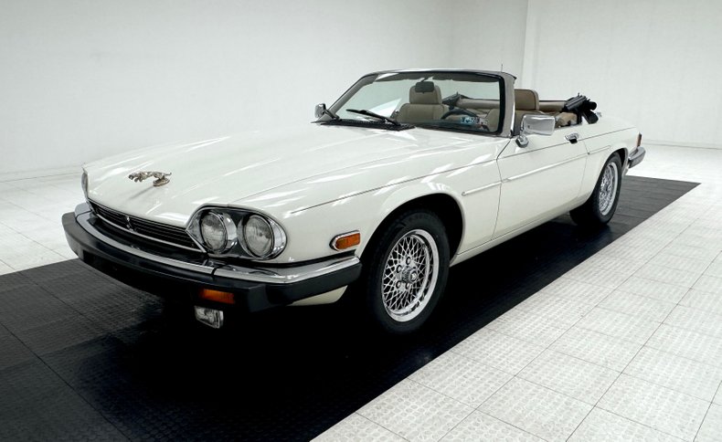 Jaguar-Other-1991-Glacier-White-Doeskin