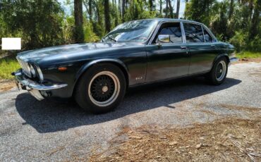 Jaguar-XJ-1983-Sedan-4