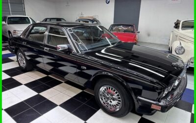 Jaguar XJ 1989 Sedan