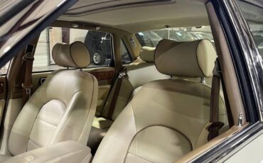 Jaguar-XJ-1995-Sedan-22