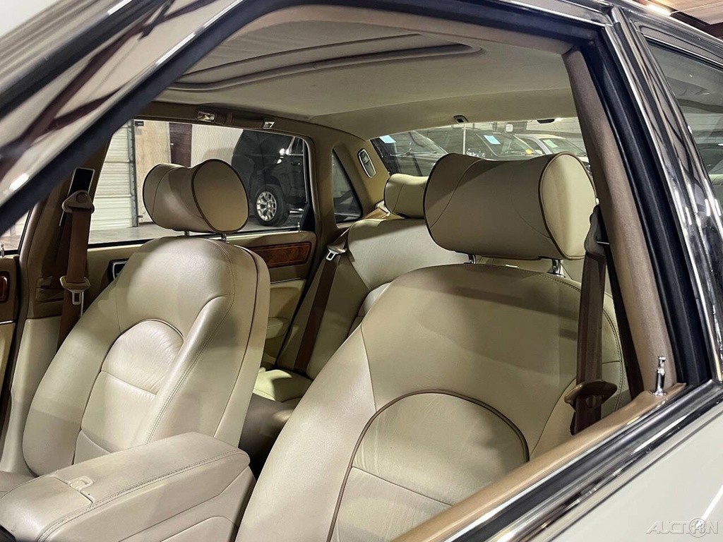 Jaguar-XJ-1995-Sedan-22