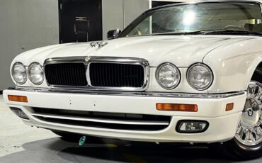 Jaguar-XJ-1995-Sedan-3