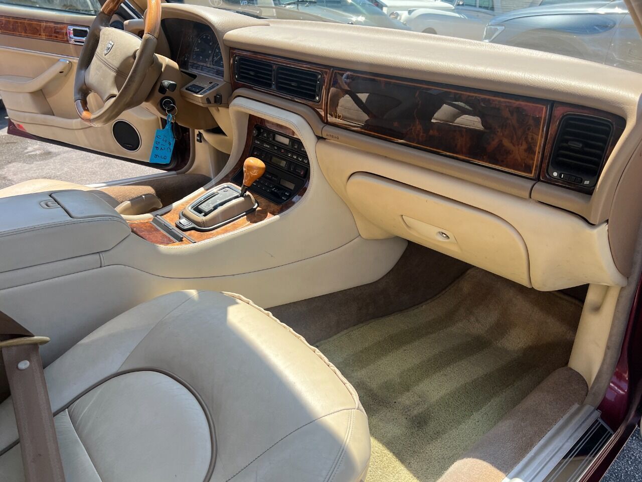Jaguar-XJ-1996-4dr-Car-11