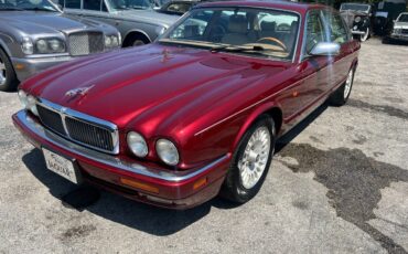 Jaguar-XJ-1996-4dr-Car